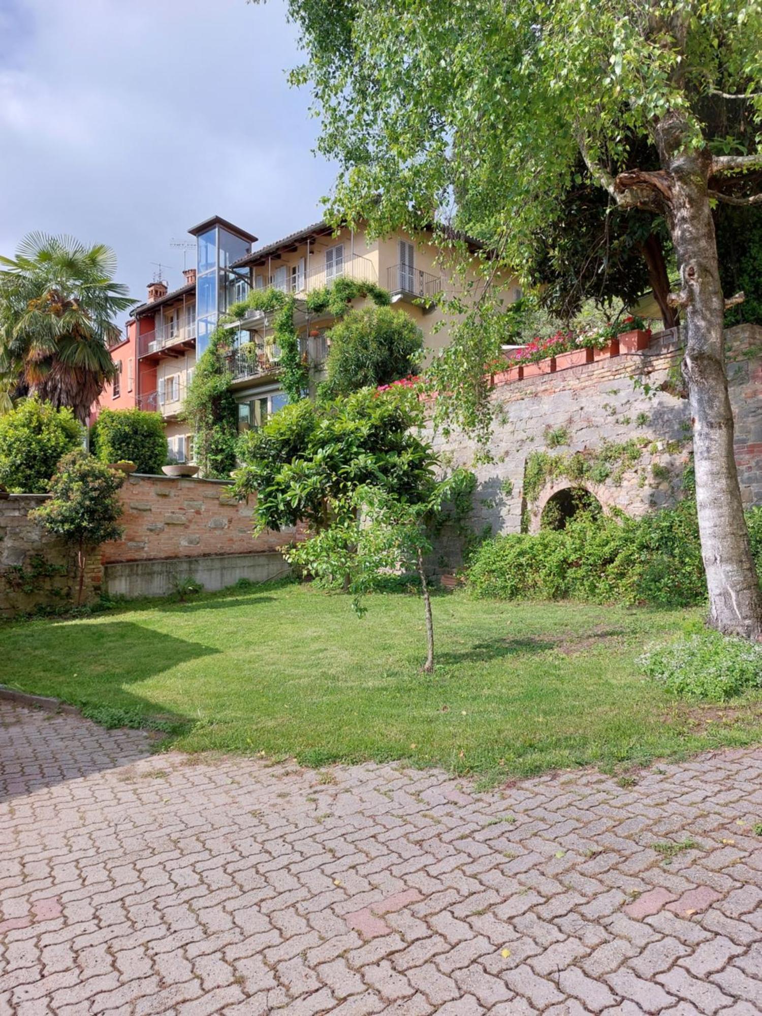 Il Giardino Di Olivia Διαμέρισμα Guarene Εξωτερικό φωτογραφία